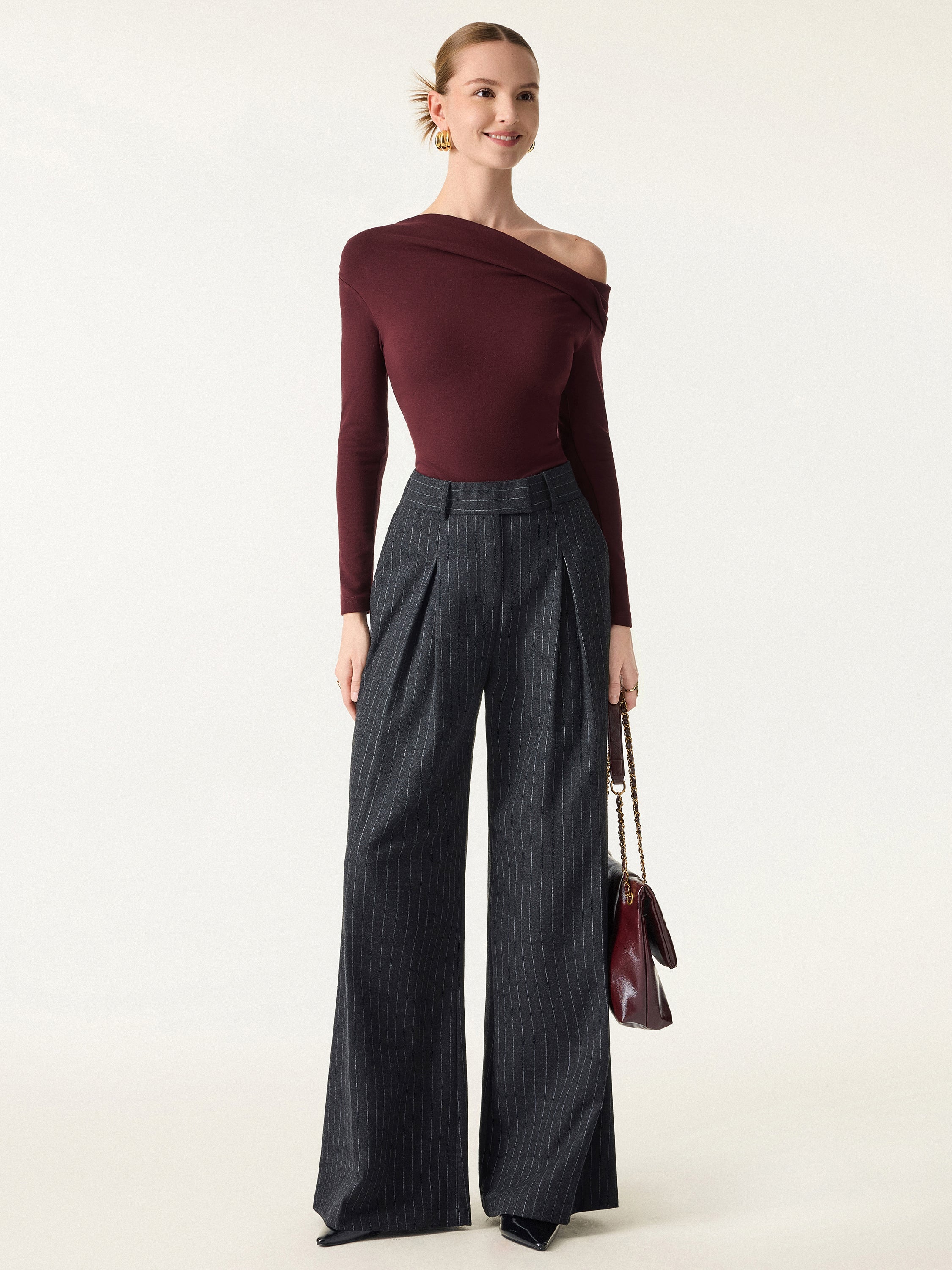 Jero™ | Necklines Long Sleeve