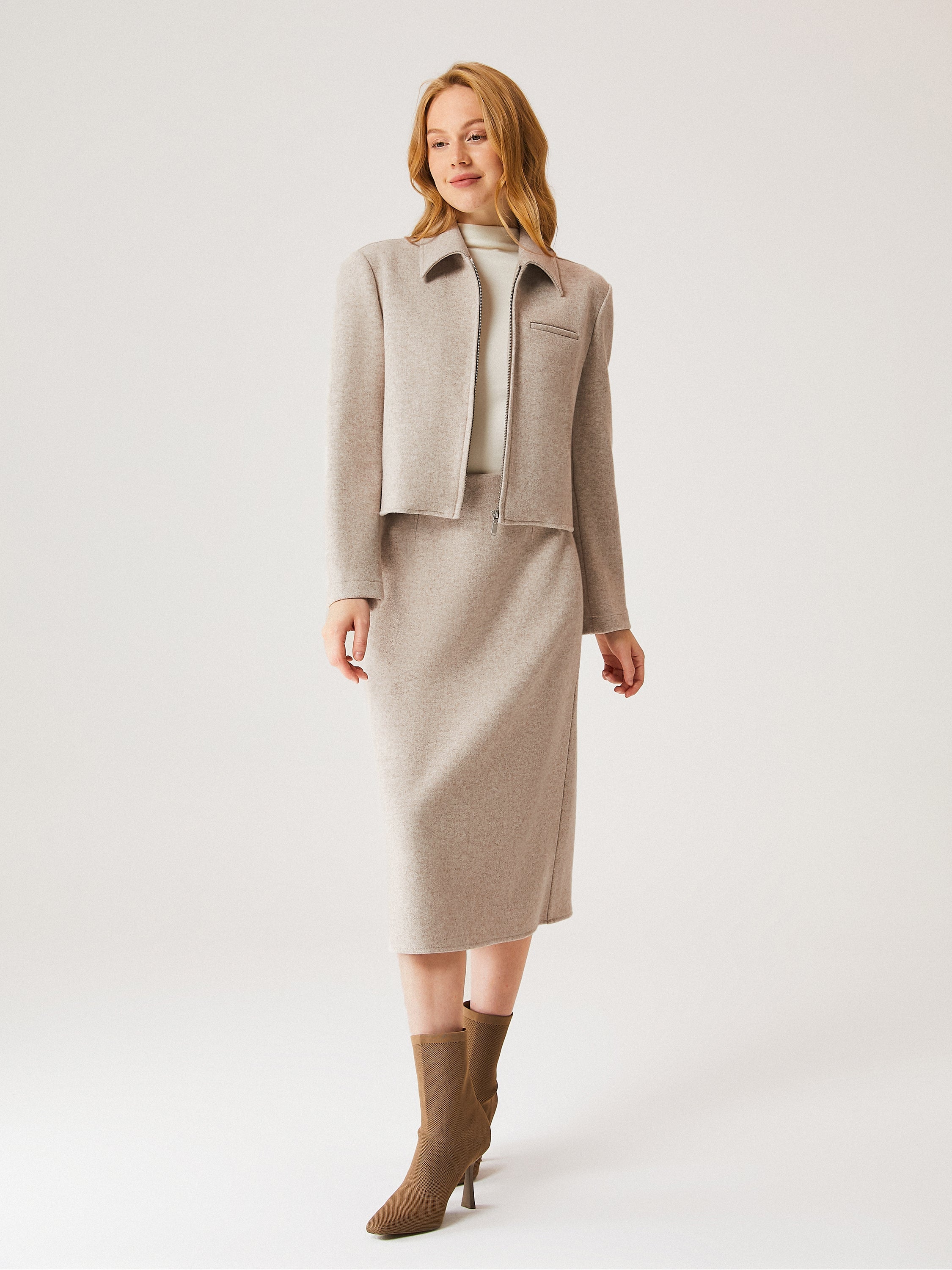 Jero ™ | Full-Zip Cropped Jacket