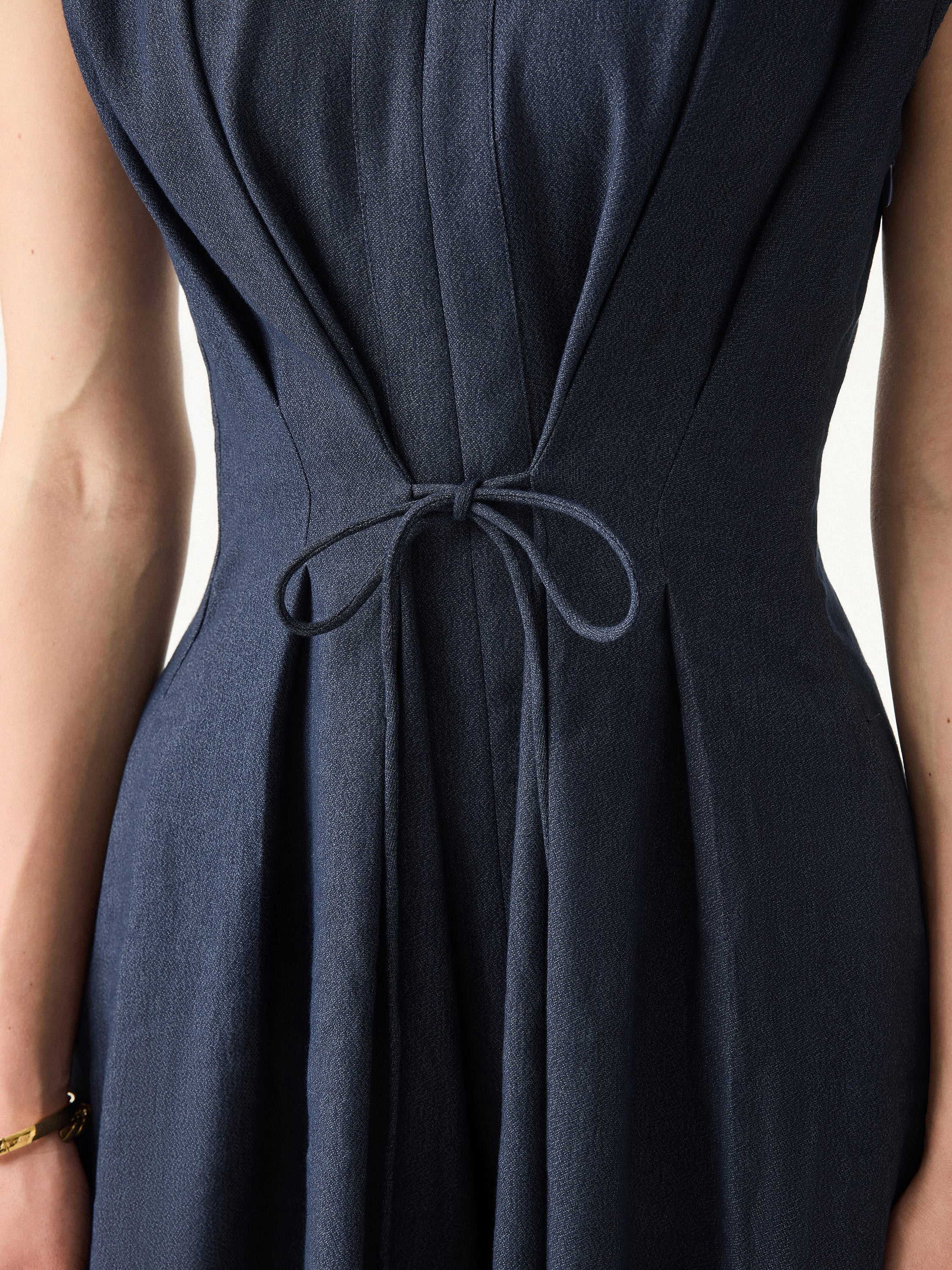 Jero™ | V-neck Dress with Drawstring