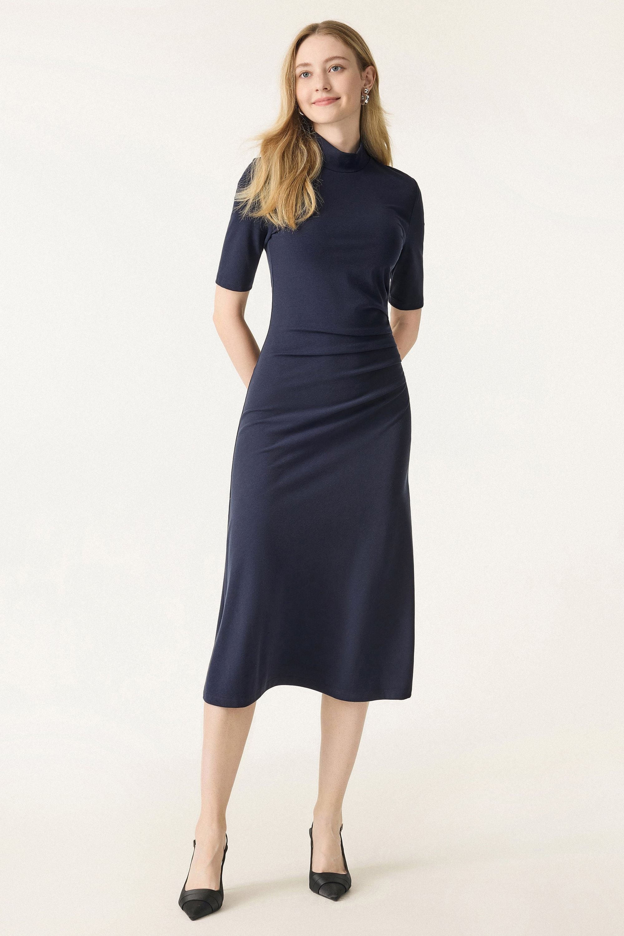Length Sleeve Tucked Midi Dress