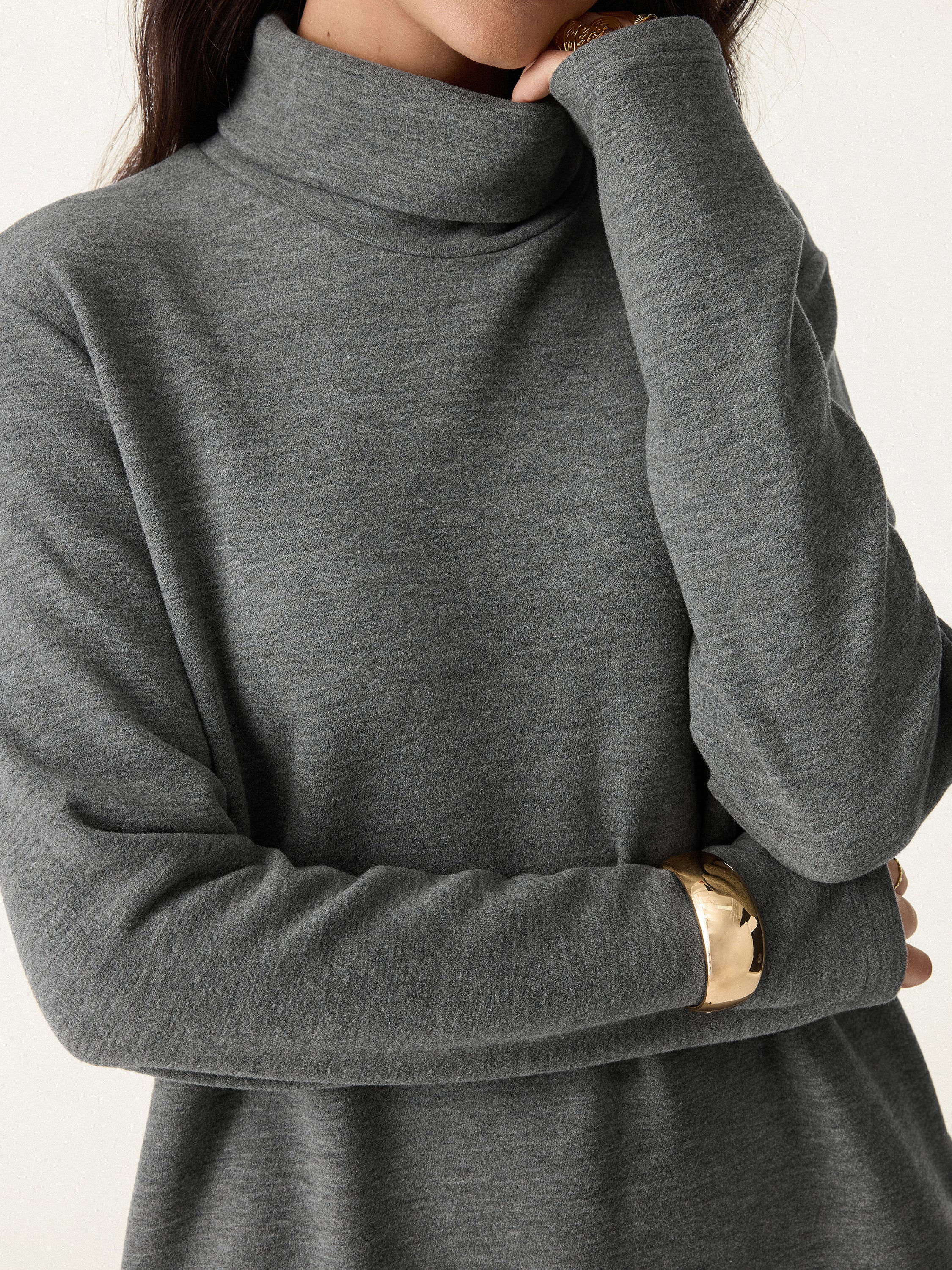 Jero™ | Cozy Warm Turtleneck Mini Dress